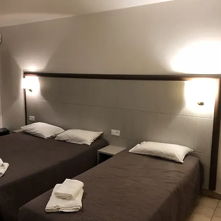 Hotell Et Cala Di Sole 3*