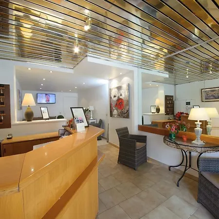 Hotell Et Cala Di Sole 3*